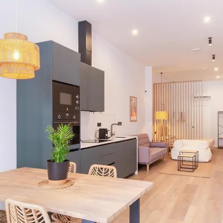 Апартаменты Mestalla Flats By Nomad Host