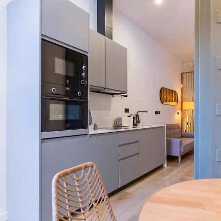 Mestalla Flats By Nomad Host