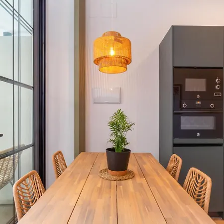 Mestalla Flats By Nomad Host Valence