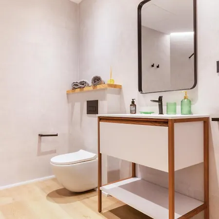Mestalla Flats By Nomad Host
